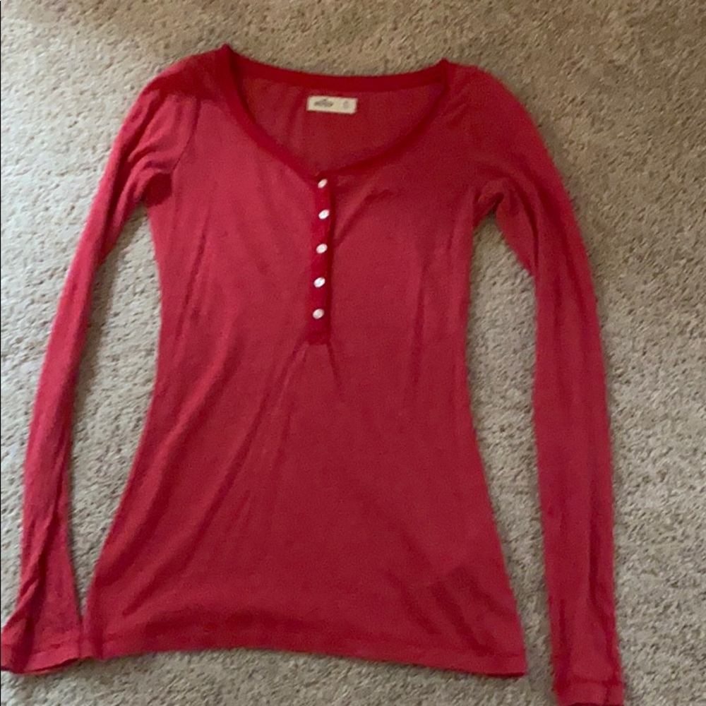 Long sleeved red shirt